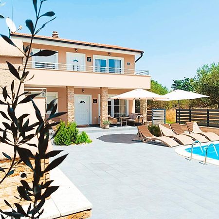 Villa Twins Sukosan With Heated Pool Zewnętrze zdjęcie