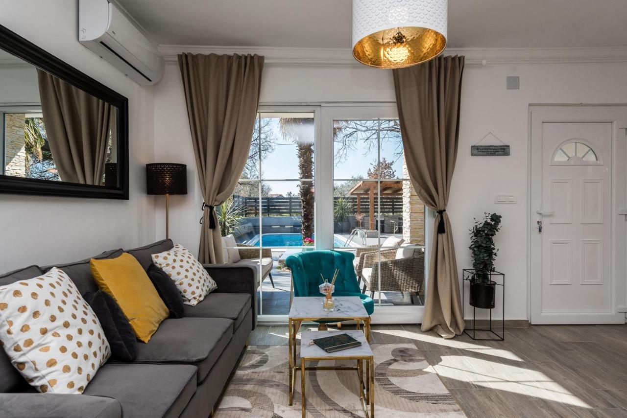 Villa Twins Sukosan With Heated Pool Zewnętrze zdjęcie