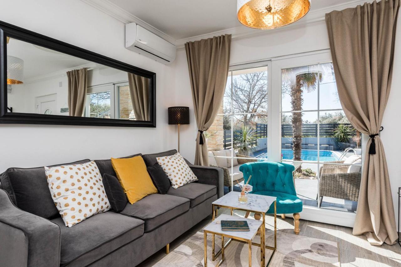 Villa Twins Sukosan With Heated Pool Zewnętrze zdjęcie