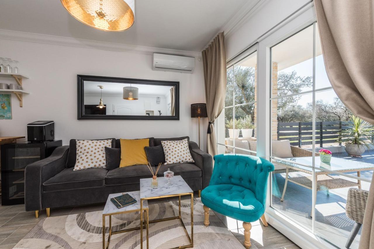 Villa Twins Sukosan With Heated Pool Zewnętrze zdjęcie