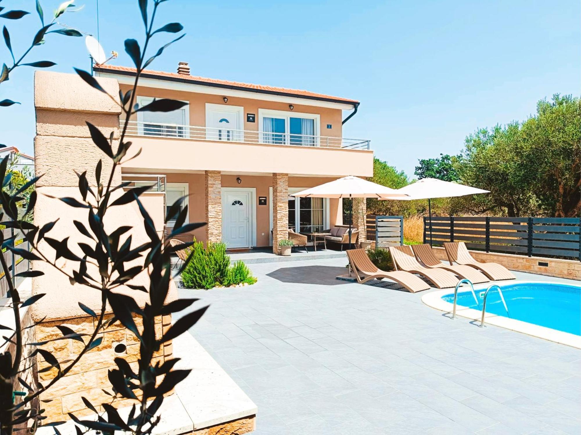 Villa Twins Sukosan With Heated Pool Zewnętrze zdjęcie